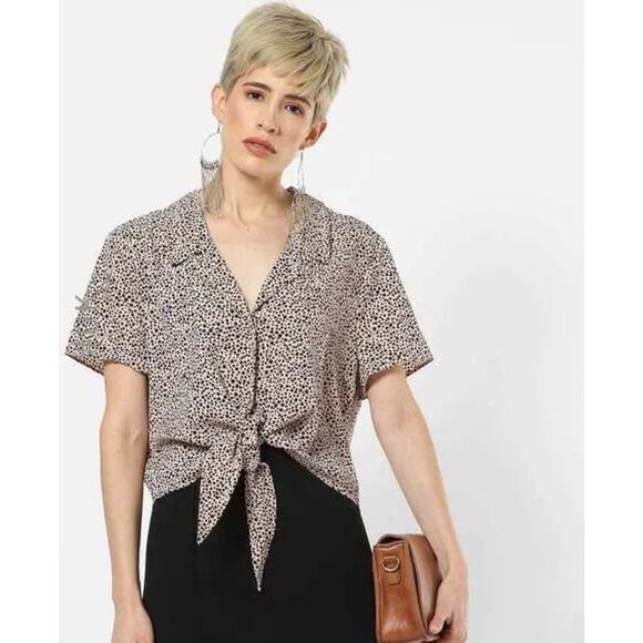 SANDY & SID • via Francesca’s Leopard Animal Print Button Down Tie Collar Top - Picture 1 of 7